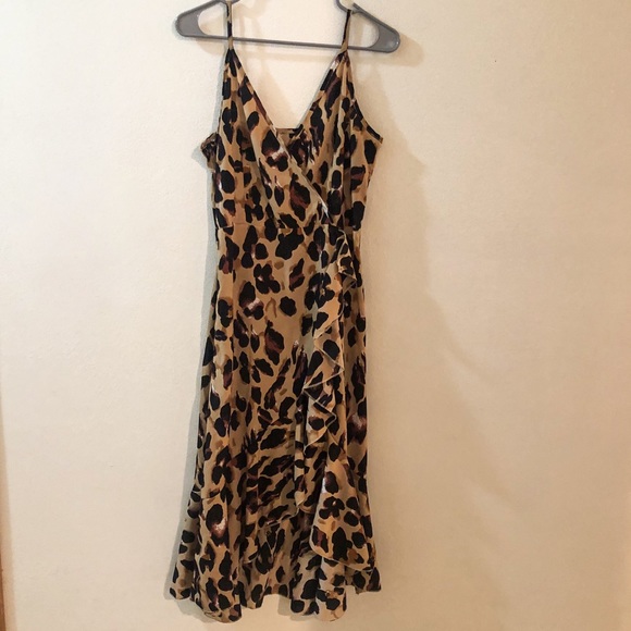 Leopard wrap dress - Picture 2 of 4